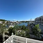 EBT Housse, appartement, jacuzzi vue mer, 10 min aéroport et port